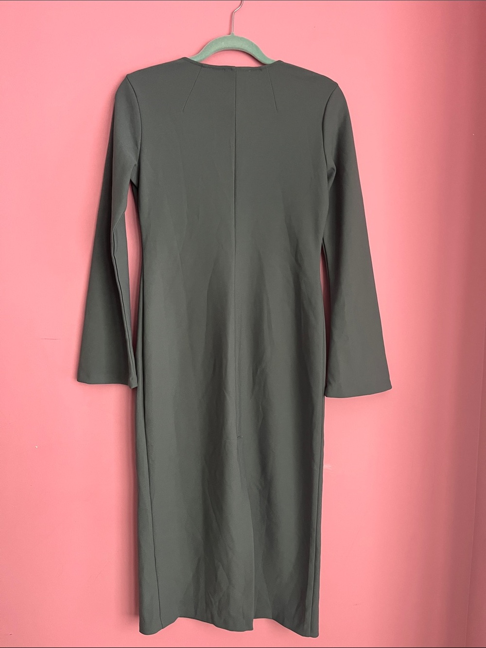 Zara Olive Green Flared Sleeve Lagenlook V-Neck Midi Dress - Picture 5 of 8